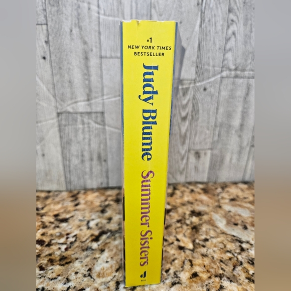 Summer Sisters Judy Blume Novel Paperback Book - Picture 2 of 5